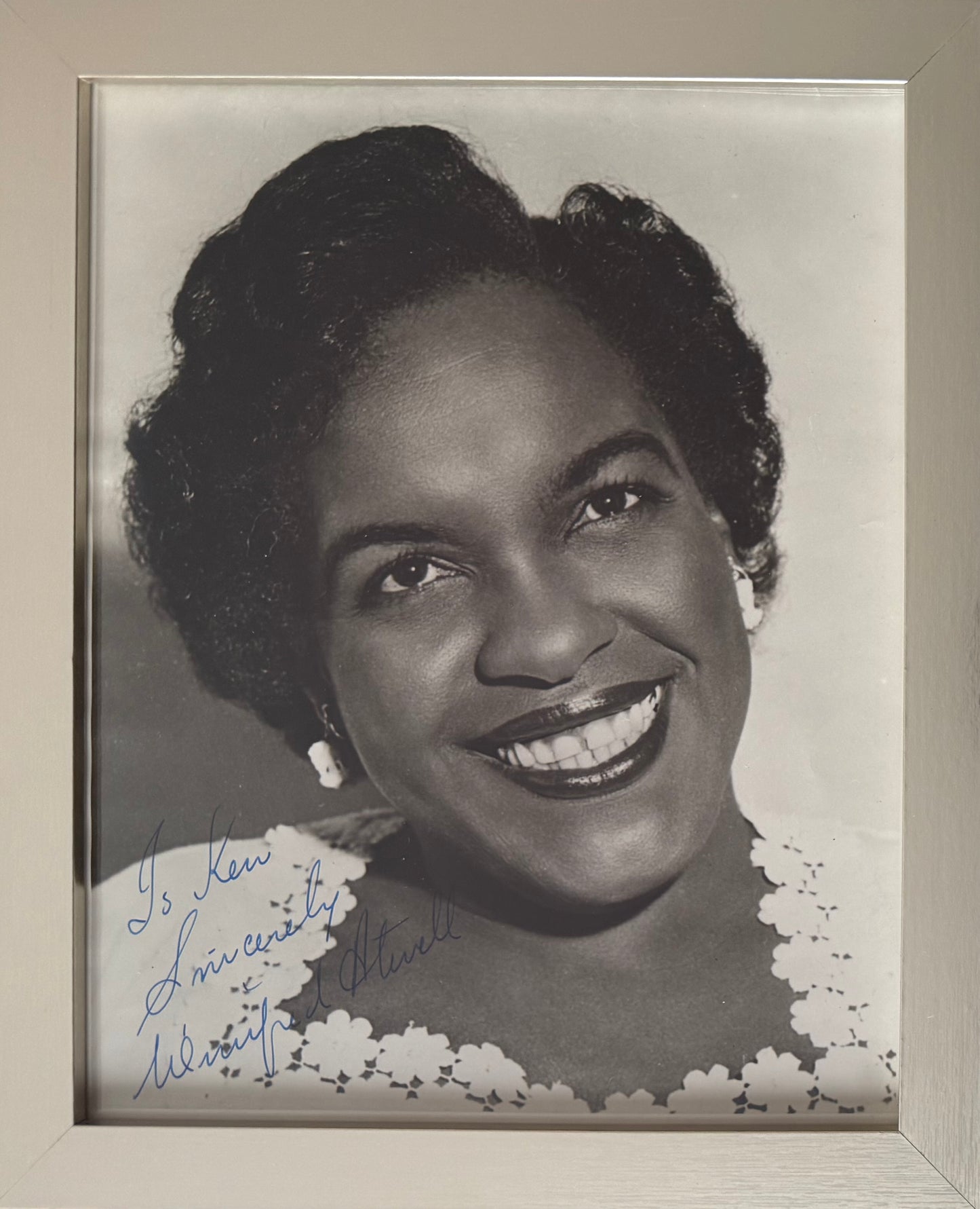 Winifred Atwell, Pianist, Composer, Hand Signed Framed 25cm x 20cm Photo COA
