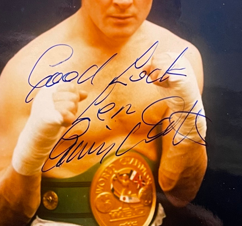 JIM WATT - FORMER WORLD LIGHTWEIGHT CHAMPION HAND SIGNED PHOTO WITH COA