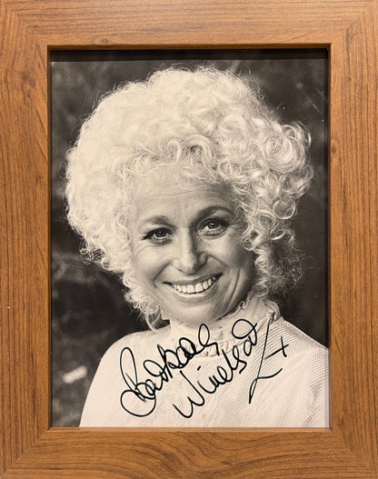 BARBARA WINDSOR, EASTENDERS ACTRESS, HAND SIGNED FRAMED PHOTO WITH COA