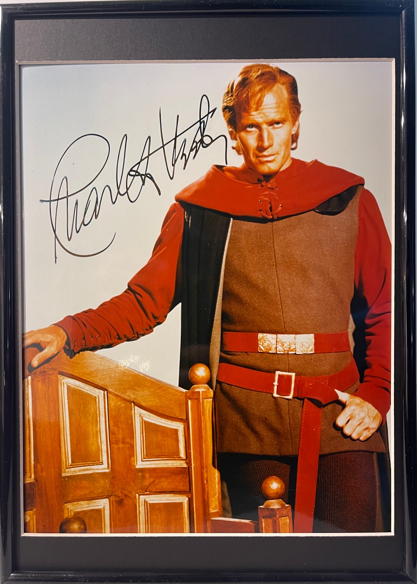 CHARLTON HESTON FAMOUS ACTOR HAND SIGNED 'EL CID' PHOTO WITH COA