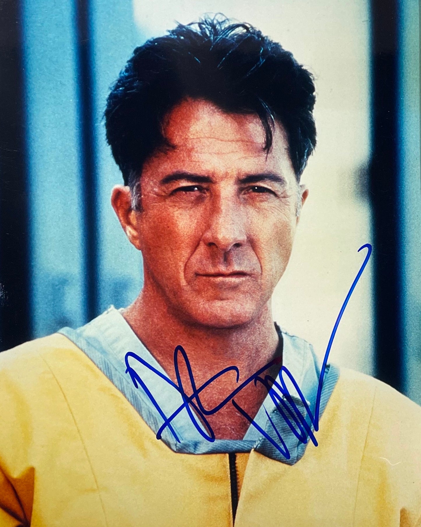 DUSTIN HOFFMAN HAND SIGNED PHOTO PRESENTATION WITH COA