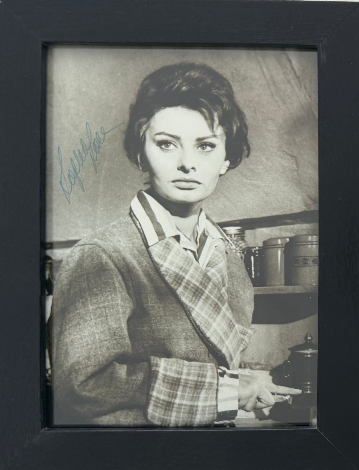 Sophia Loren, Guaranteed Hand Signed Framed (15 x 10cm) Photo With COA