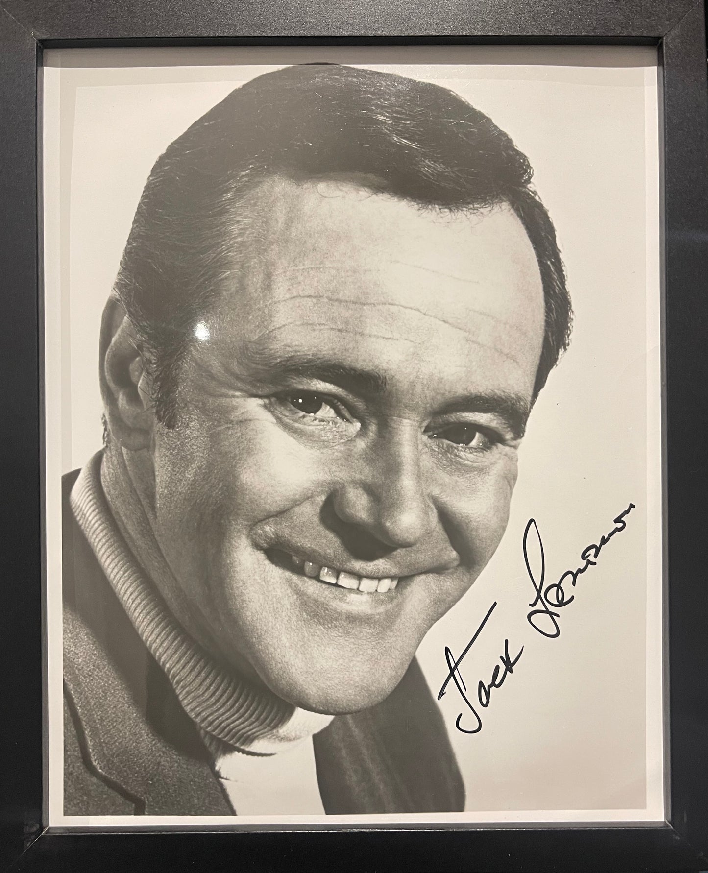 JACK LEMMON HAND SIGNED PUBLICITY PHOTO (10' INCH X 8' INCH) FRAMED WITH COA