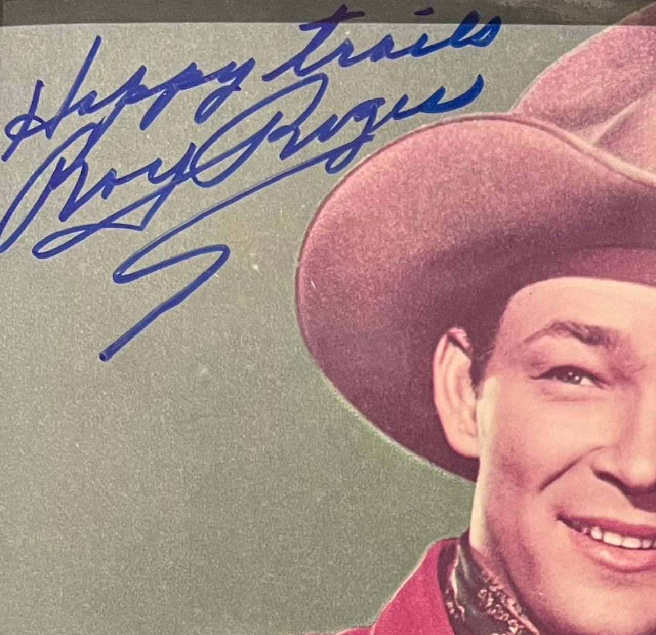 ROY ROGERS HAND SIGNED PUBLICITY PHOTO (10' INCH X 8' INCH) FRAMED WITH COA