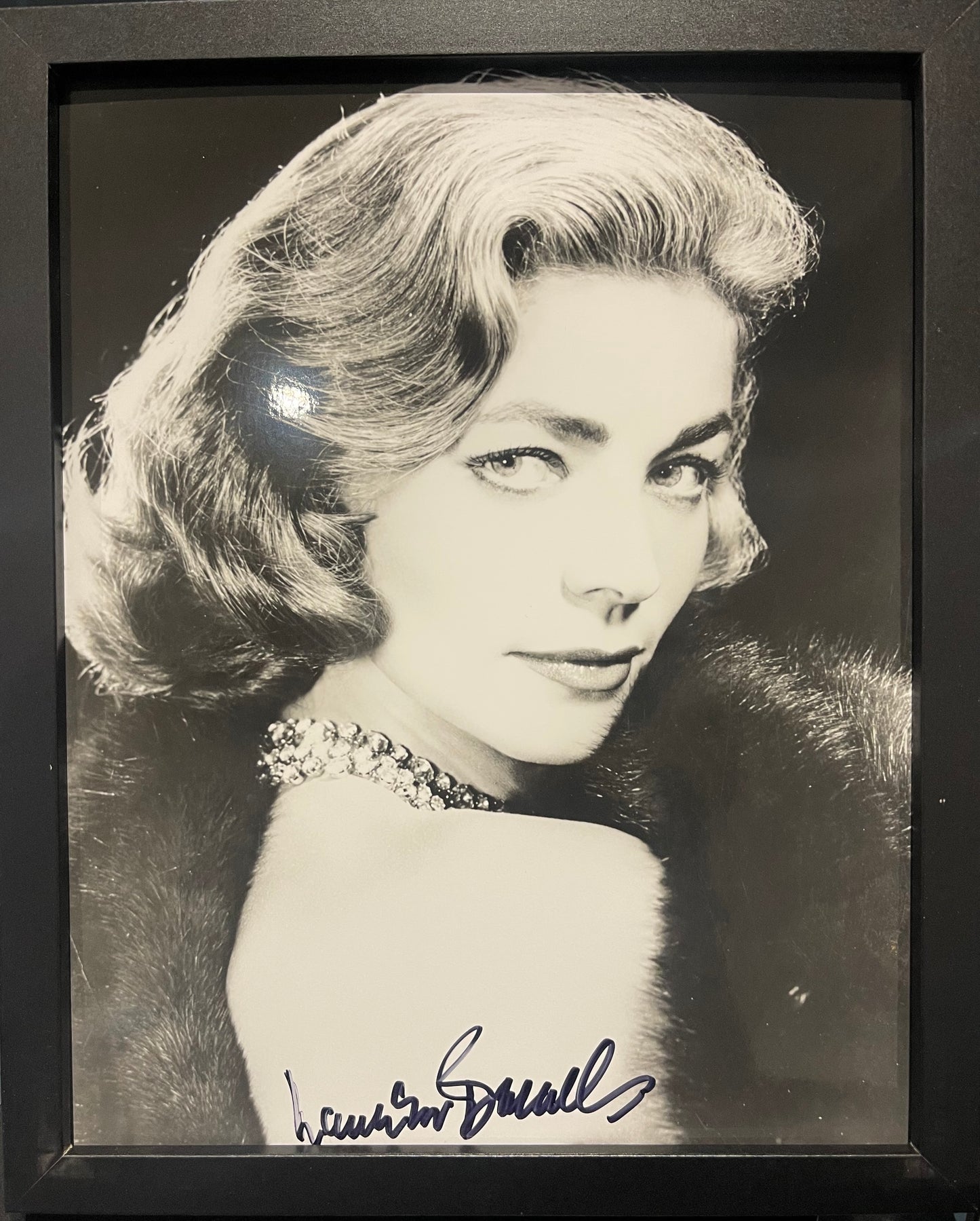 LAUREN BACALL HAND SIGNED FRAMED PHOTO WITH COA