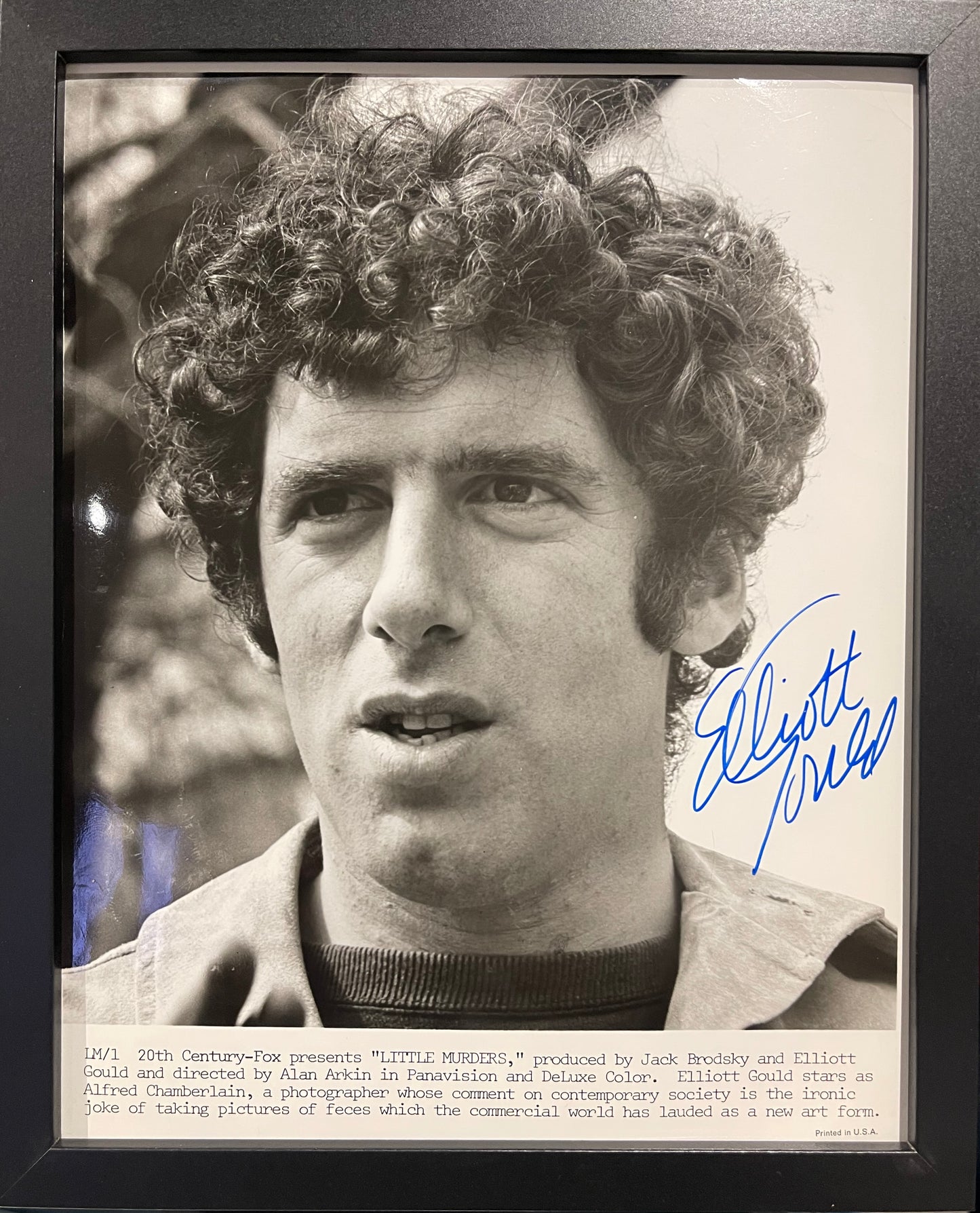 ELLIOTT GOULD 'LITTLE MURDERS' HAND SIGNED PUBLICITY PHOTO WITH COA