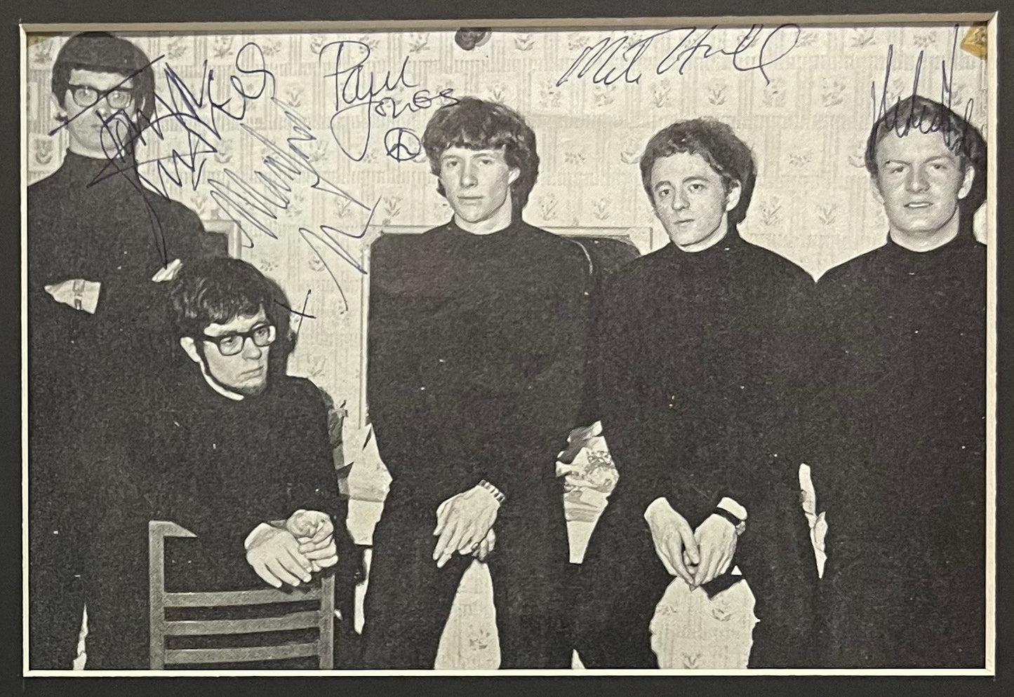 MANFRED MANN FULLY BAND HAND SIGNED FRAMED PHOTO WITH COA