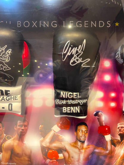 FORMER WORLD BOXING CHAMPIONS HAND SIGNED GLOVE PRESENTATION WITH COA