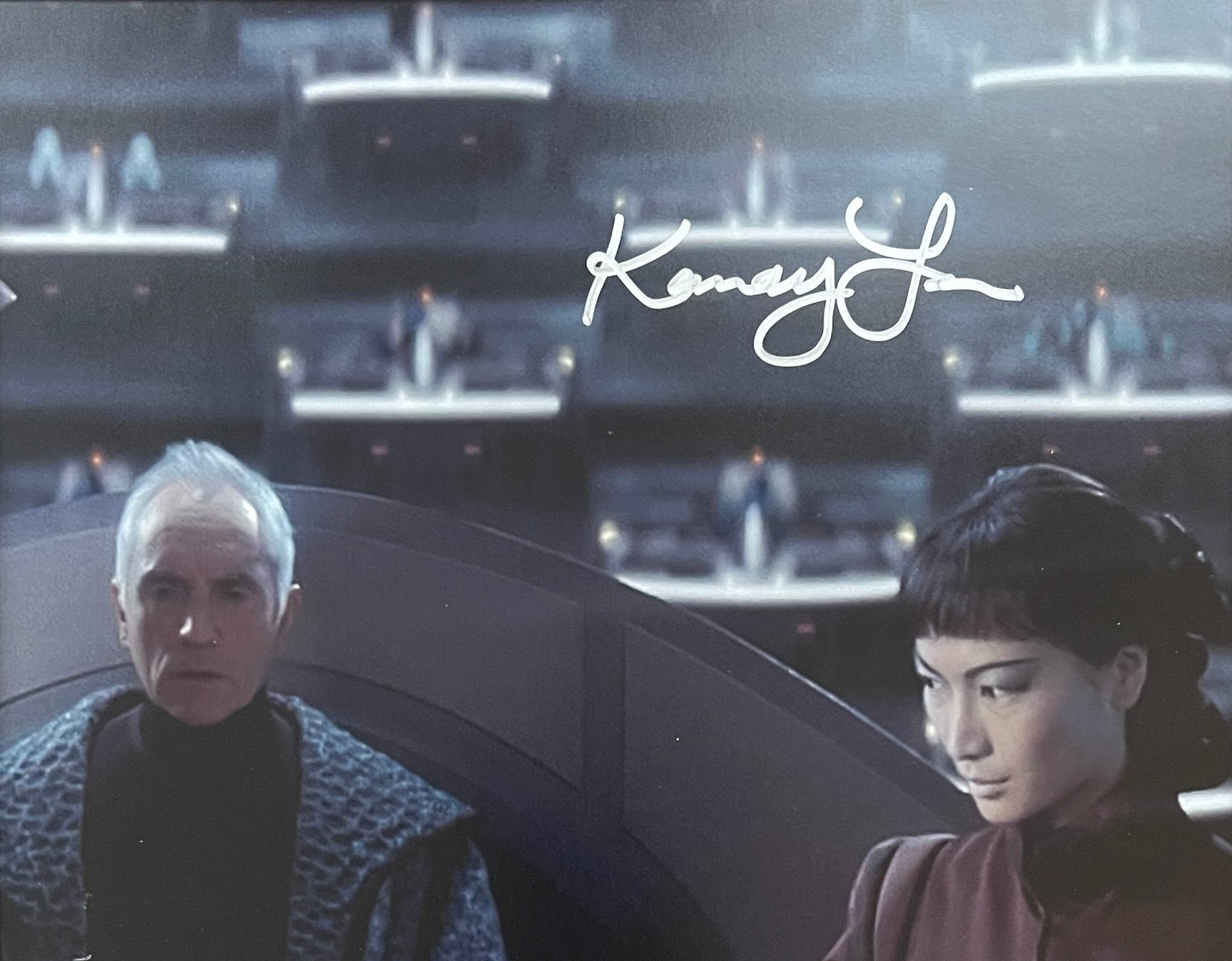 KAMAY LAU - SEI TARIA - STAR WARS HAND SIGNED PHOTO WITH AFTAL COA