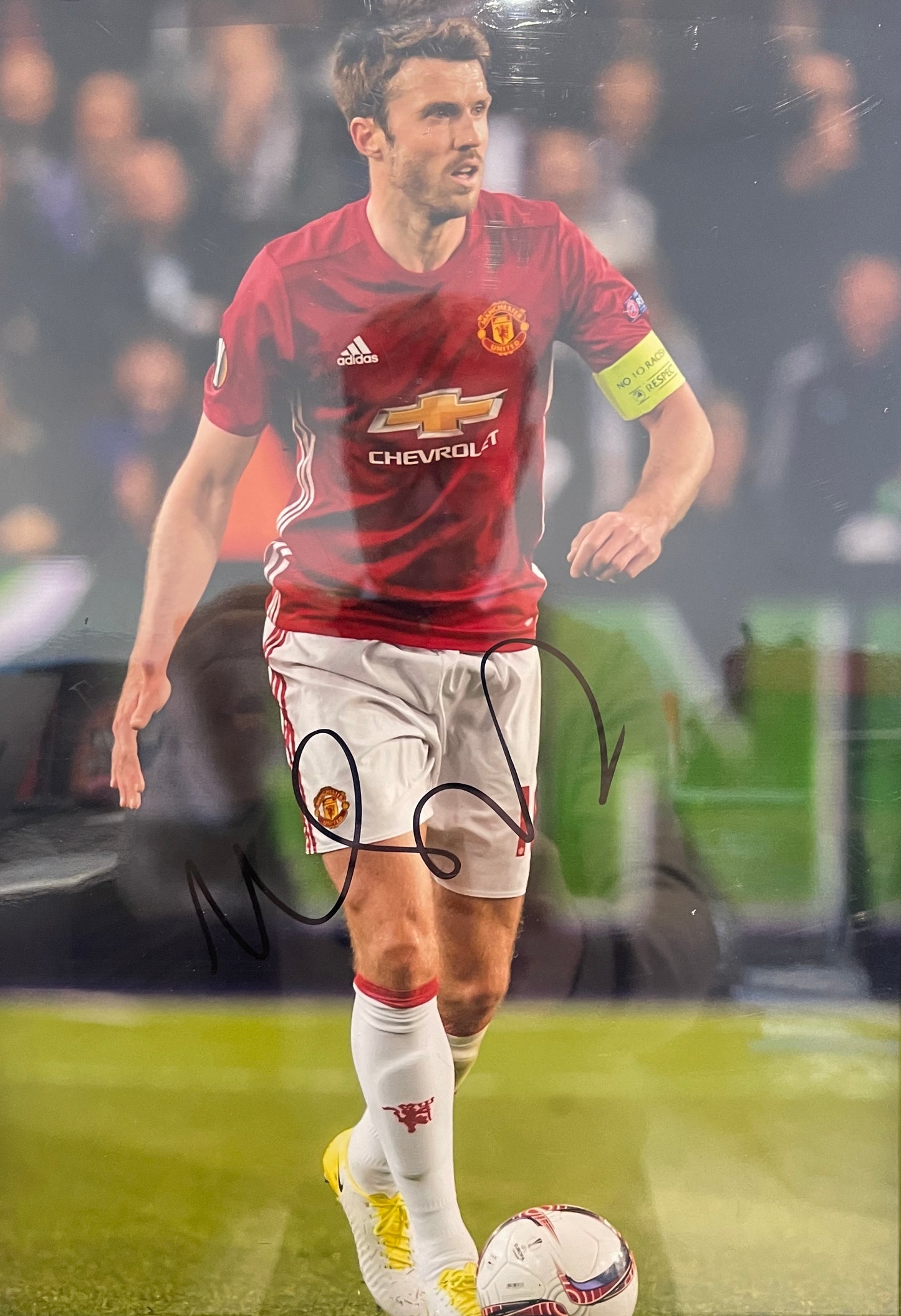 MICHAEL CARRICK HAND SIGNED MANCHESTER UNITED PHOTO 12' x 9' INCH WITH COA