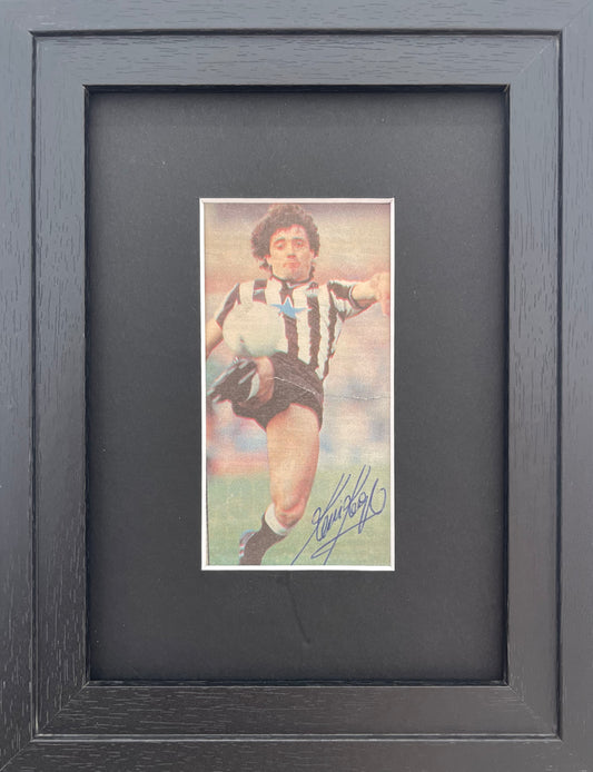 KEVIN KEEGAN HAND SIGNED NEWCASTLE UNITED FRAMED MAGAZINE PHOTO WITH COA