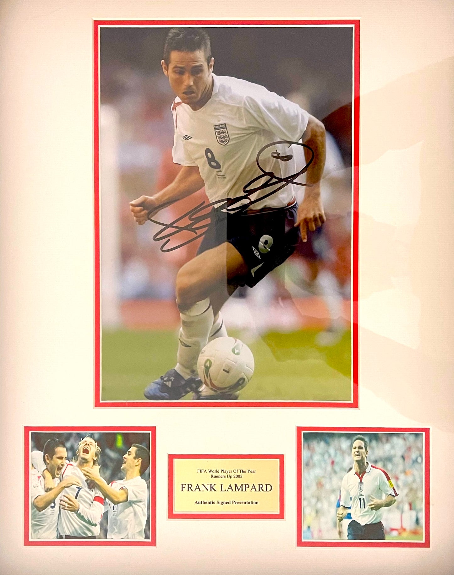 FRANK LAMPARD - CHELSEA LEGEND - HAND SIGNED FRAMED ENGLAND PHOTO WITH COA