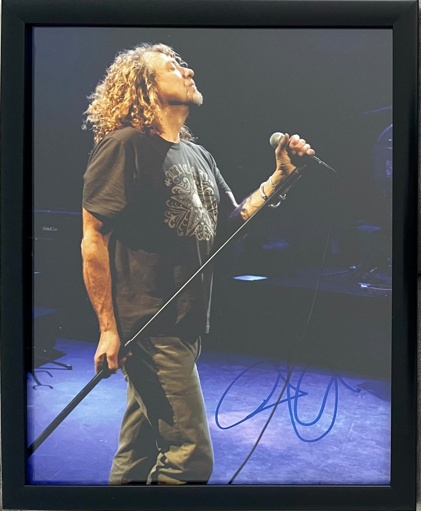 ROBERT PLANT LED ZEPPELIN SINGER HAND SIGNED PHOTO WITH AFTAL COA