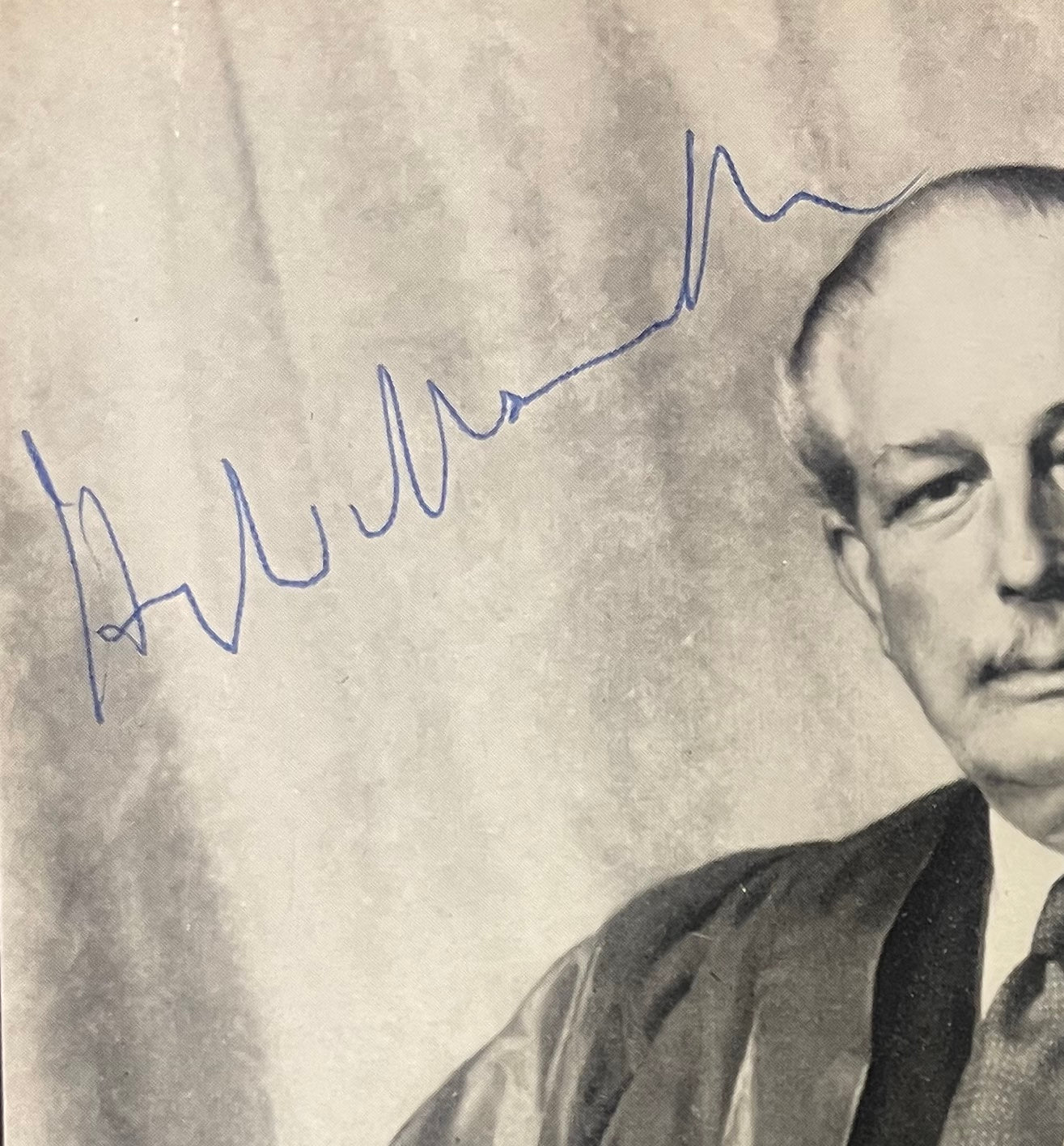 Harold Macmillan, Former British Prime Minister, Hand Signed Photo With COA