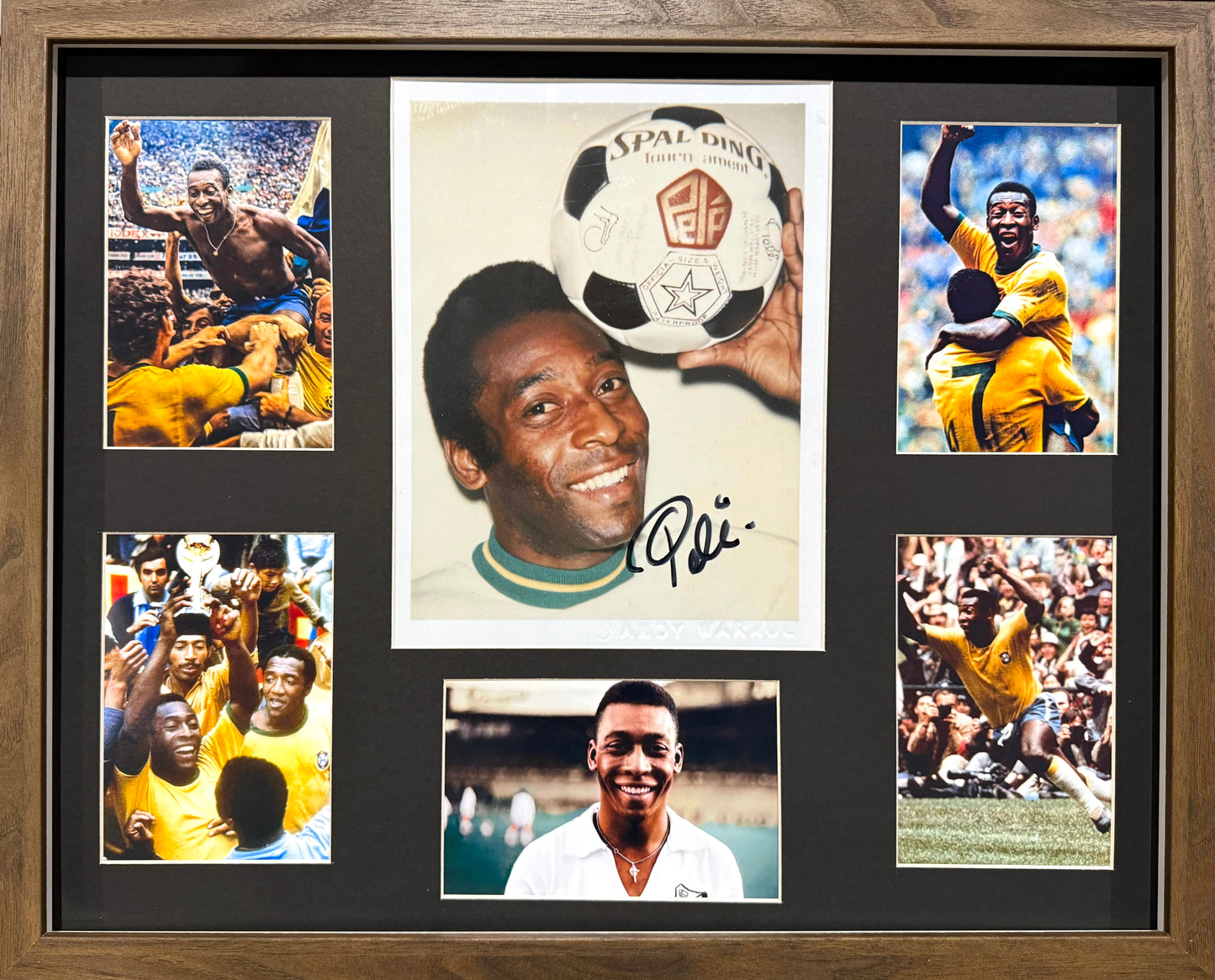 Pele - Hand Signed Large Framed 50 x 40cm Hand Signed Photo Presentation & AFTAL COA