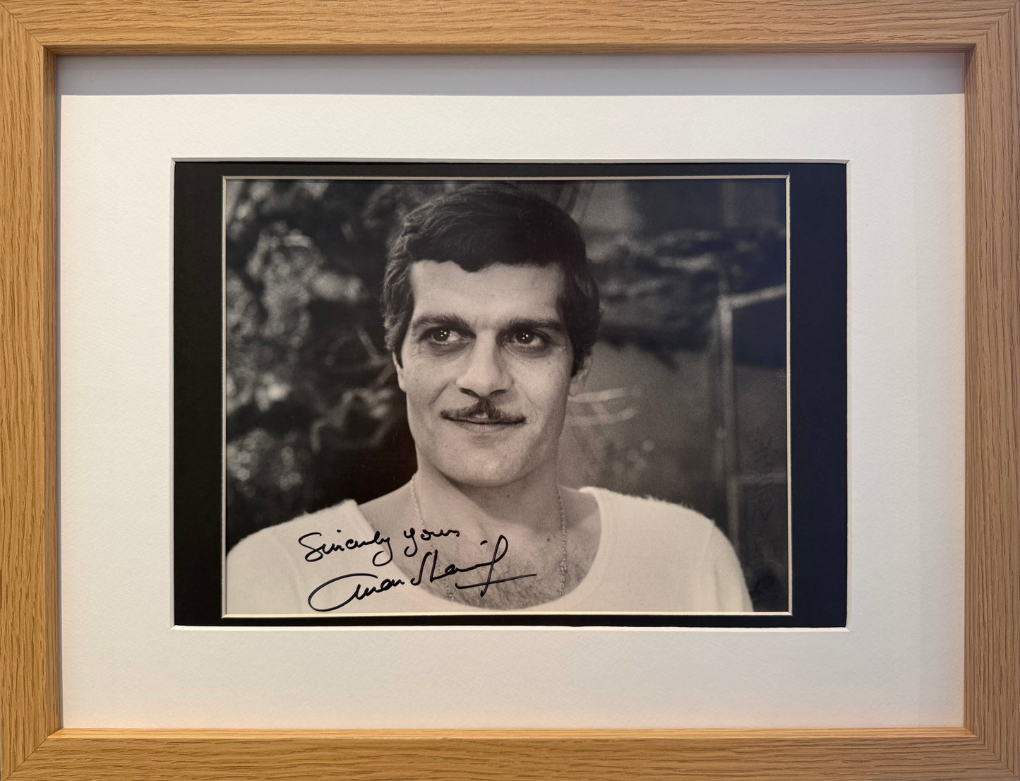 Omar Sharif Hand Signed Framed (40x30cm) Photo Presentation With COA