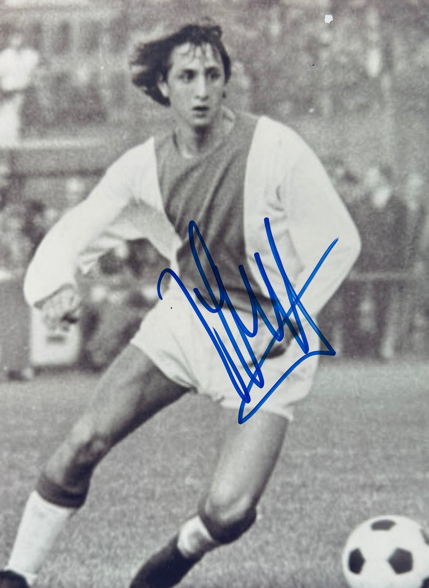 Johan Cruyff, Holland, Ajax, Barcelona Legend, Hand Signed Framed 10' x 8' inch Photo With COA