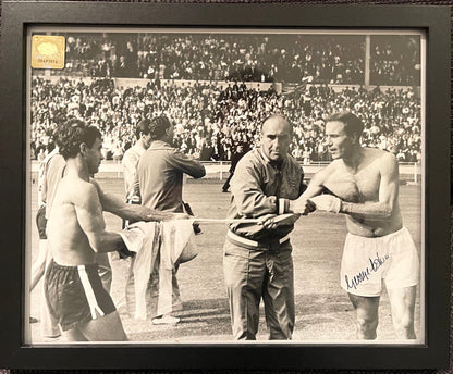 GEORGE COHEN, ENGLAND 1966 WORLD CUP WINNER, HAND SIGNED, FRAMED PHOTO WTH COA