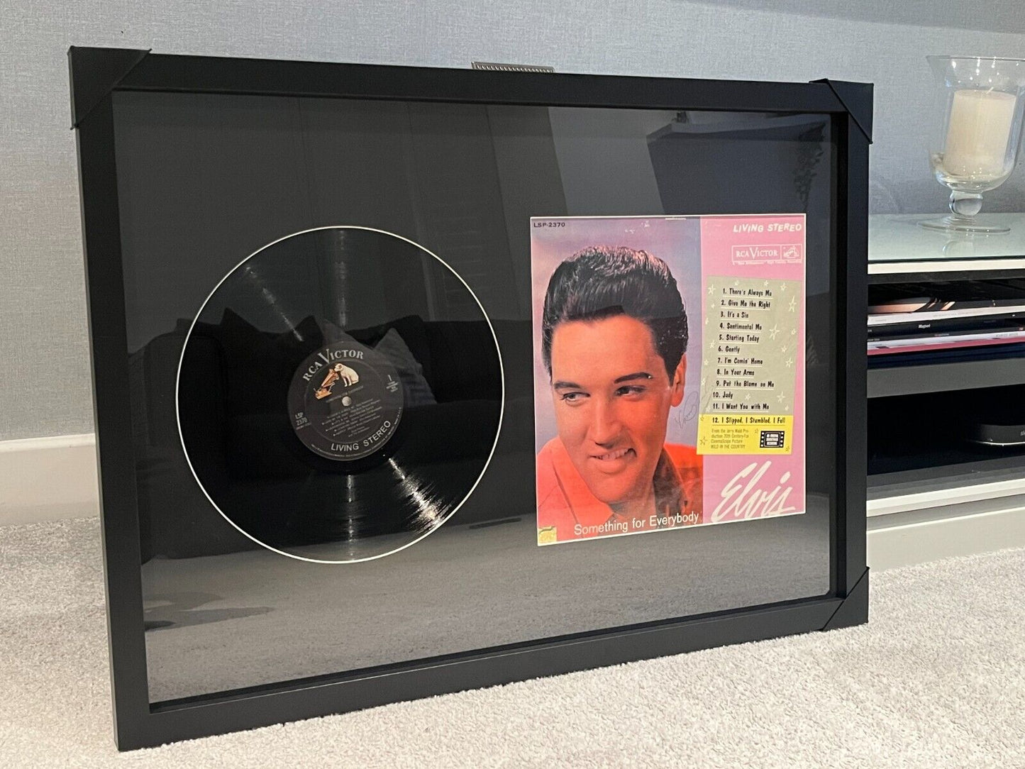 ELVIS PRESLEY SIGNED ALBUM COVER FRAMED AND MOUNTED WITH COA