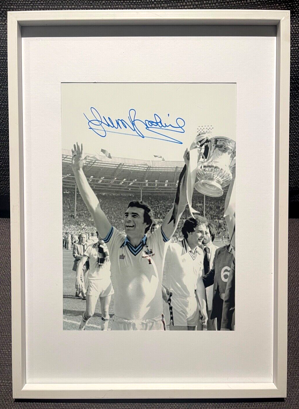 SIR TREVOR BROOKING HAND SIGNED FRAMED PHOTO WITH AFTAL COA