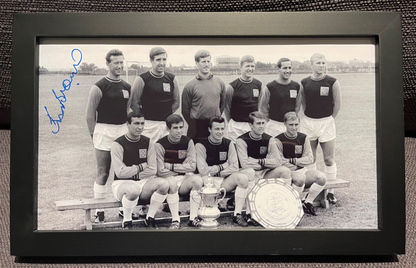 KENNY BROWN WEST HAM UNITED LEGEND HAND SIGNED FRAMED PHOTO WITH AFTAL COA