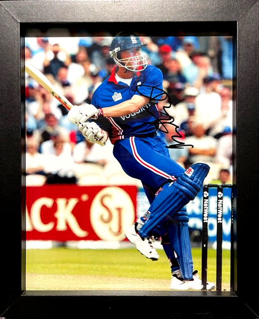 NICK KNIGHT FORMER ENGLAND CRICKETER, HAND SIGNED PHOTO WITH AFTAL COA