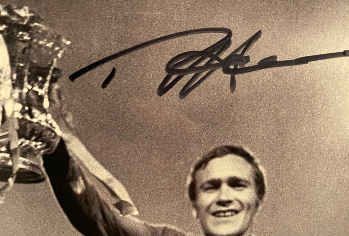 RON CHOPPER HARRIS - CHELSEA LEGEND - HAND SIGNED FRAMED PHOTO WITH AFTAL COA