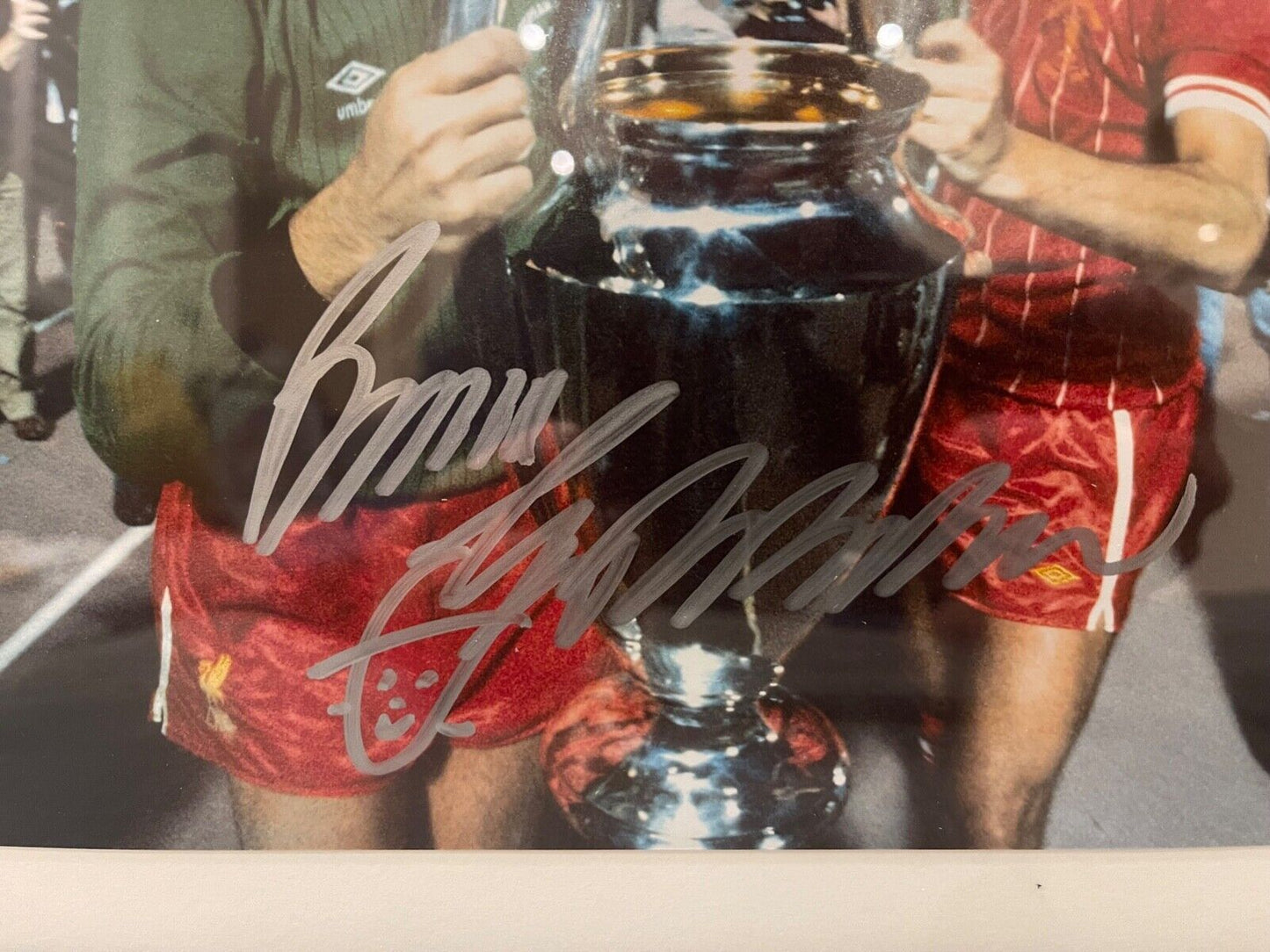 BRUCE GROBBELAAR LIVERPOOL LEGEND HAND SIGNED PHOTO WITH AFTAL COA