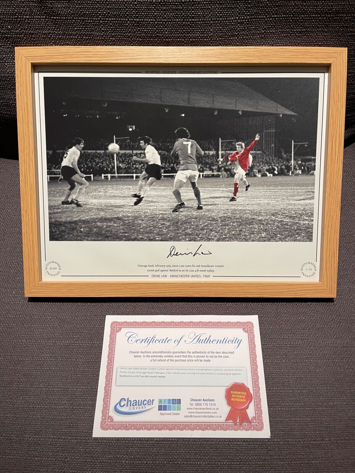 DENIS LAW MANCHESTER UNITED LEGEND HAND SIGNED PHOTO WITH COA