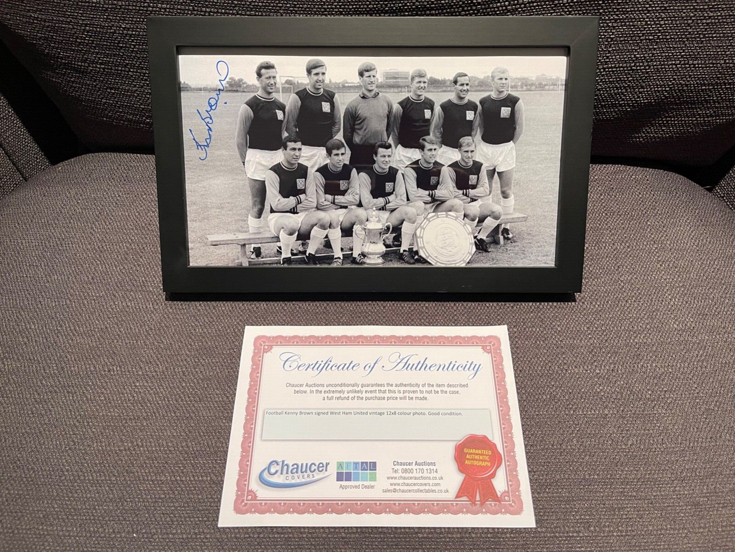 KENNY BROWN WEST HAM UNITED LEGEND HAND SIGNED FRAMED PHOTO WITH AFTAL COA