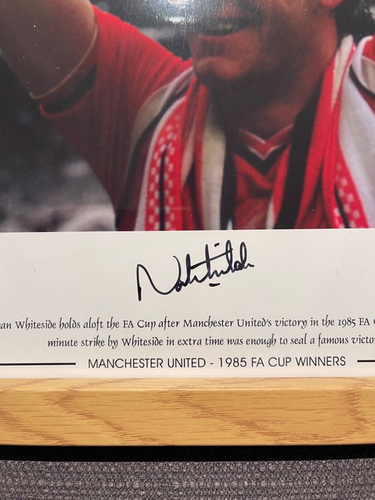 NORMAN WHITESIDE MANCHESTER UNITED LEGEND HAND SIGNED PHOTO WITH COA