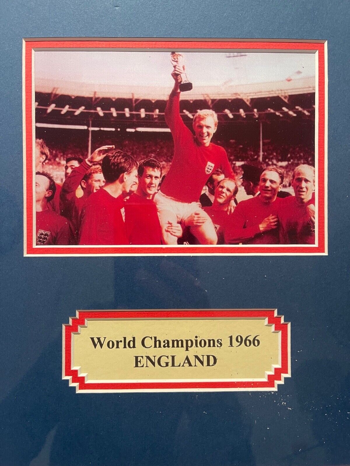 SIR ALF RAMSEY HAND SIGNED ENGLAND 1966 PRESENTATION WITH COA