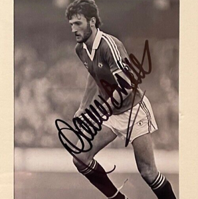 GARY BIRTLES HAND SIGNED MANCHESTER UNITED PHOTO WITH COA